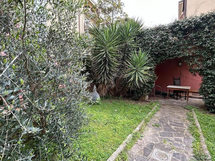 Piano Terra Con Giardino Condiviso Florencia